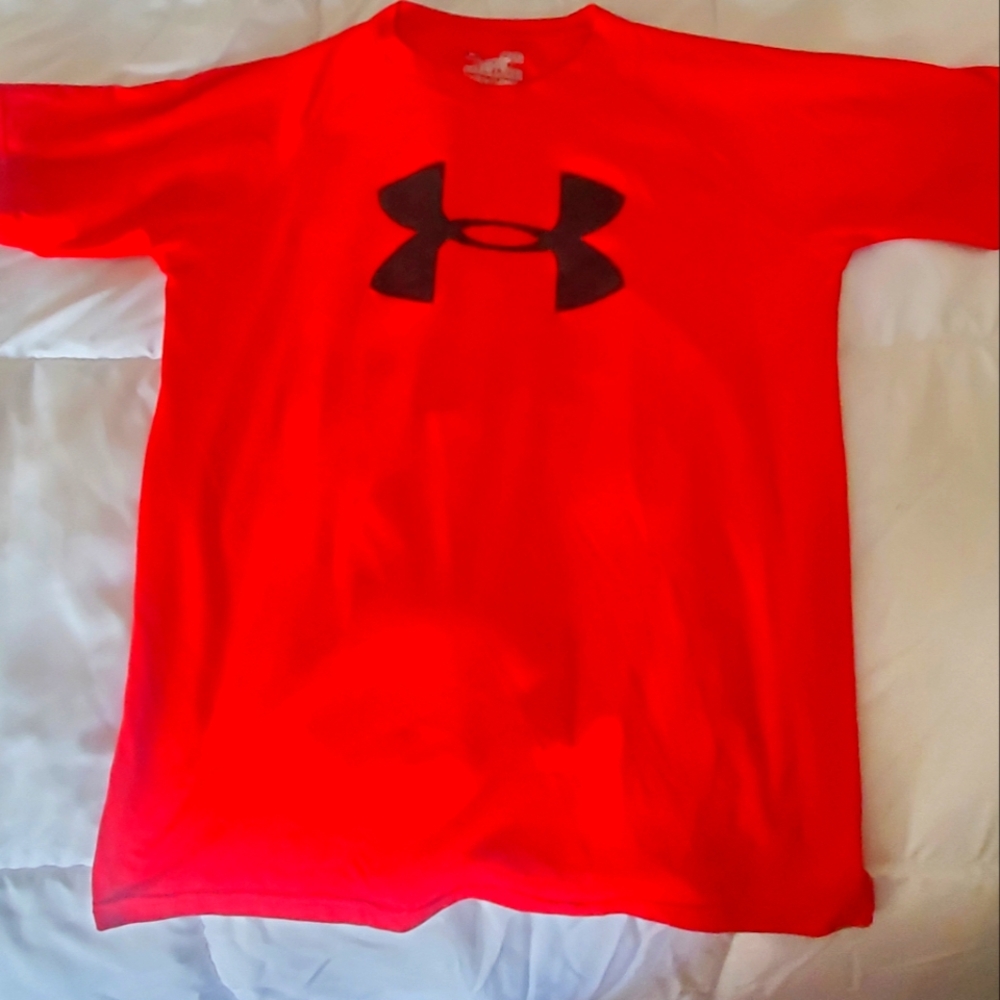 Youth large under Armour tee